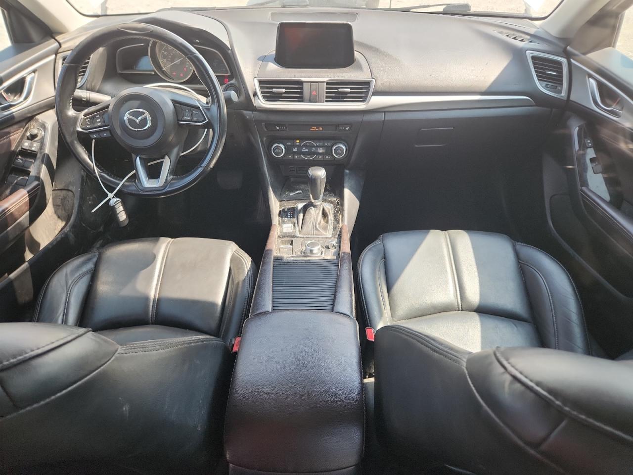 2018 Mazda 3 Touring VIN: 3MZBN1V37JM209833 Lot: 62096295
