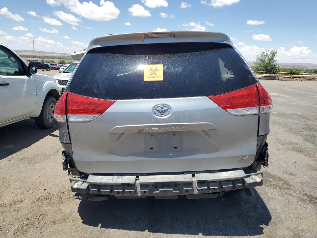 2013 Toyota Sienna Xle VIN: 5TDYK3DC0DS364229 Lot: 59291125