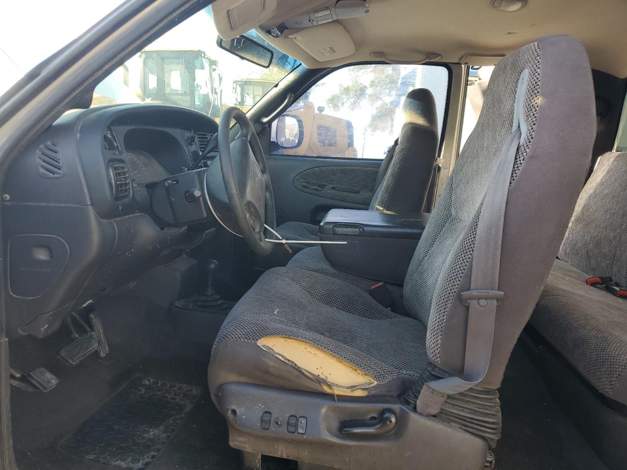 1999 Dodge Ram 1500 VIN: 3B7HF13Z5XG247702 Lot: 62019415