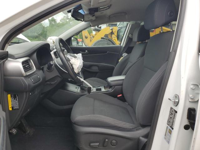  KIA SORENTO 2017 Белы