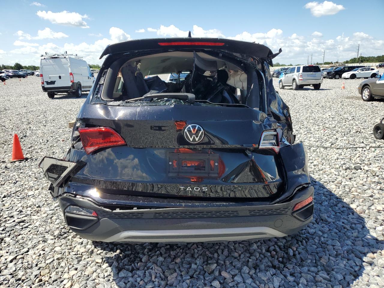 2022 Volkswagen Taos S VIN: 3VVCX7B27NM007758 Lot: 60758425