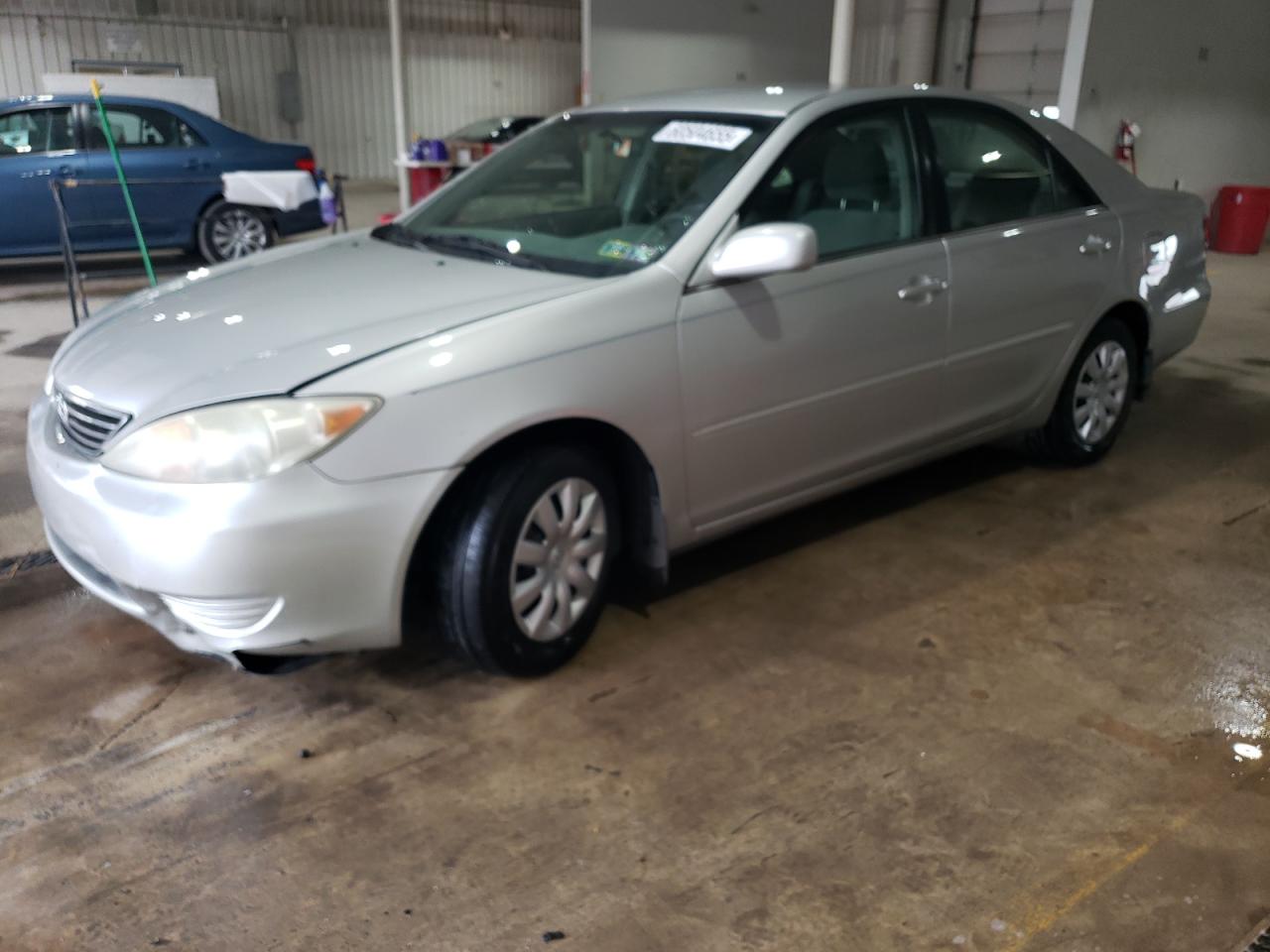 2006 Toyota Camry Le for Sale in York Haven, PA - Front End