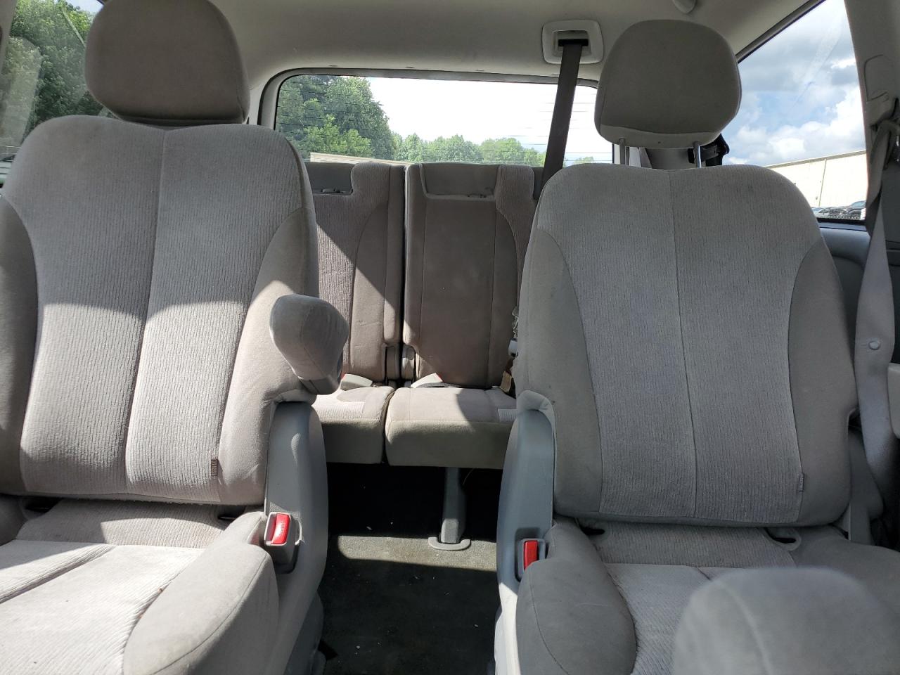 2012 Kia Sedona Lx VIN: KNDMG4C74C6477898 Lot: 61295925