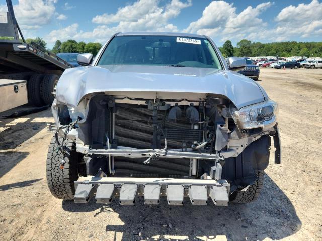  TOYOTA TACOMA 2017 Silver