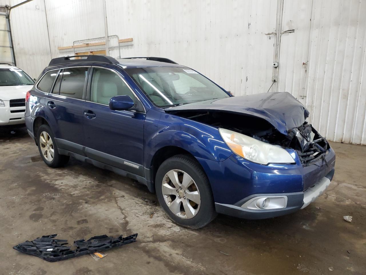 SUBARU OUTBACK 2011 VIN 4S4BRDKC8B2310879 photo 4