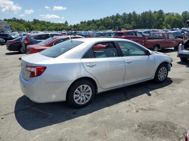  TOYOTA CAMRY 2013 Srebrny