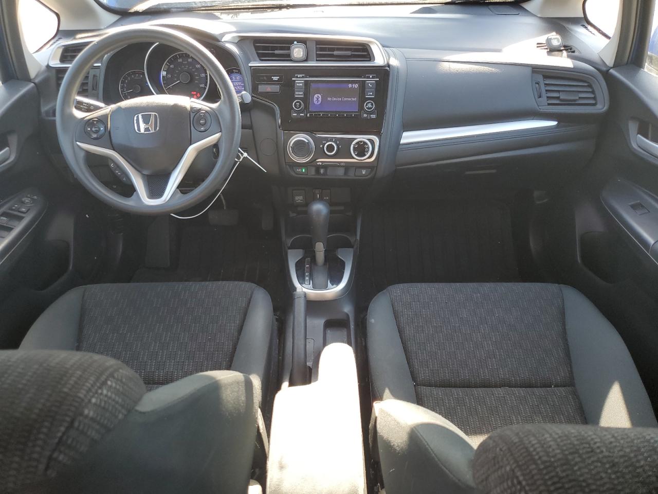 2017 Honda Fit Lx VIN: 3HGGK5H51HM704403 Lot: 62136075