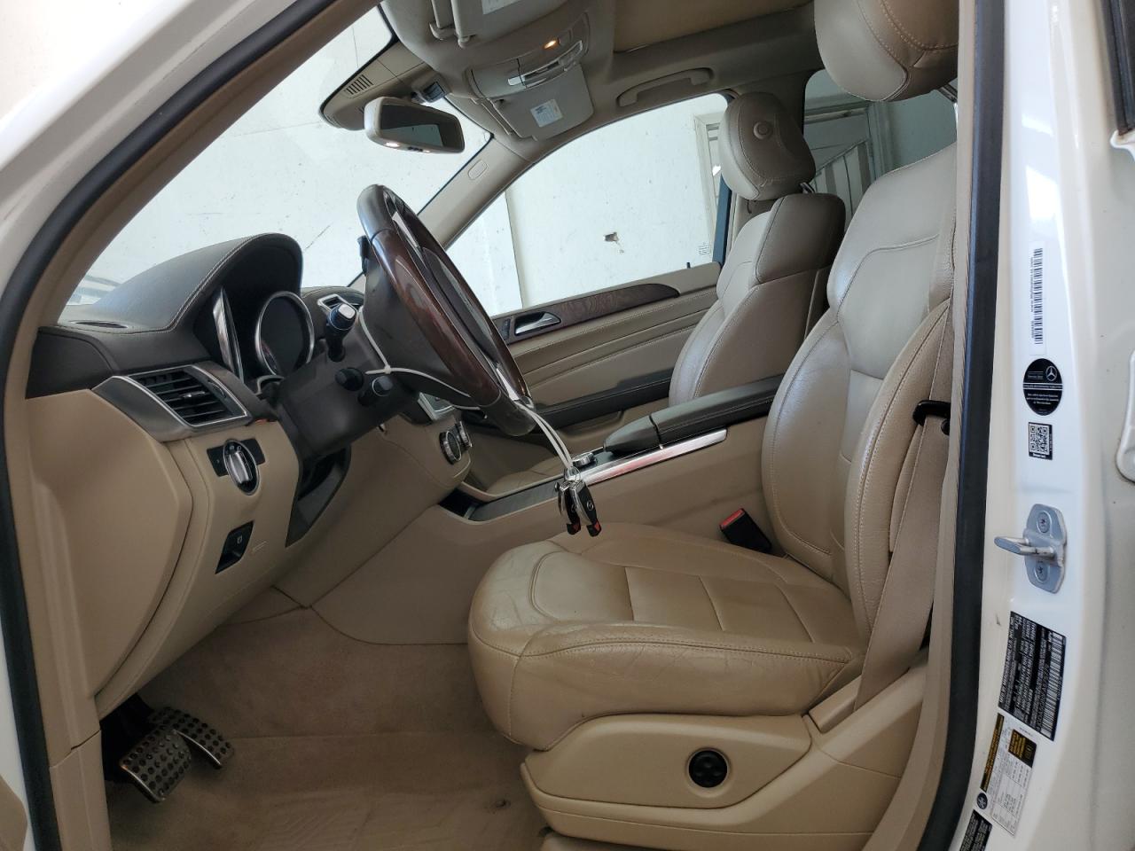 2015 Mercedes-Benz Ml 400 4Matic VIN: 4JGDA5GB0FA575779 Lot: 61943755