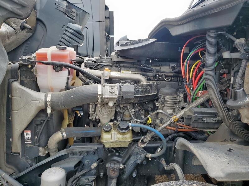 2016 FREIGHTLINER CASCADIA 125 SEMI TRUCK