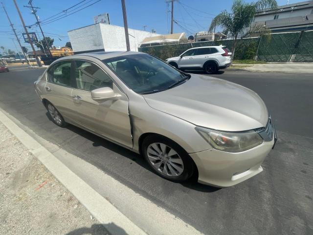Седаны HONDA ACCORD 2013 Золотой