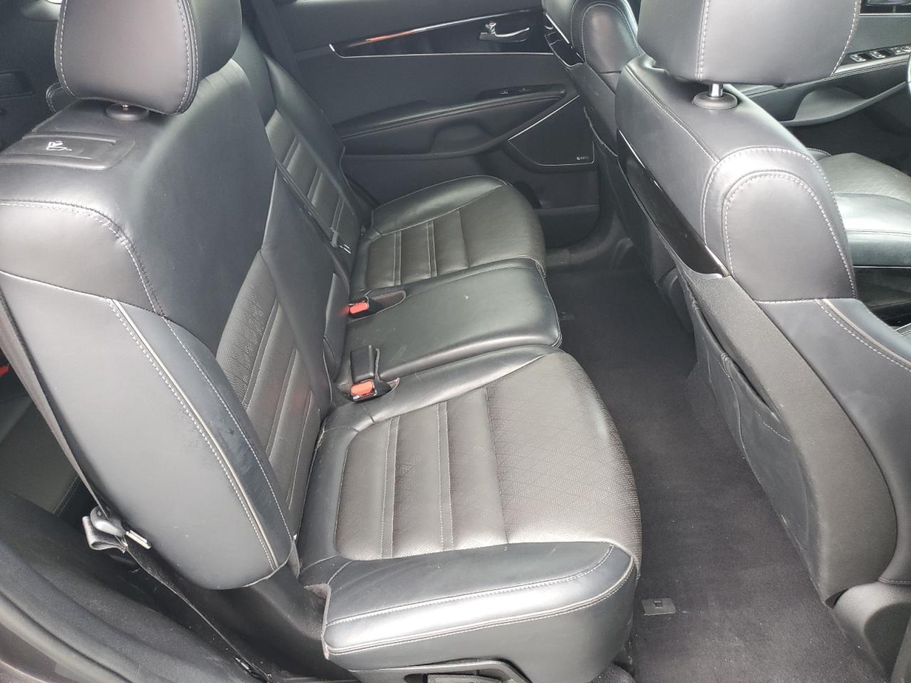 KIA SORENTO 2018 VIN 5XYPK4A55JG379227 фото 11
