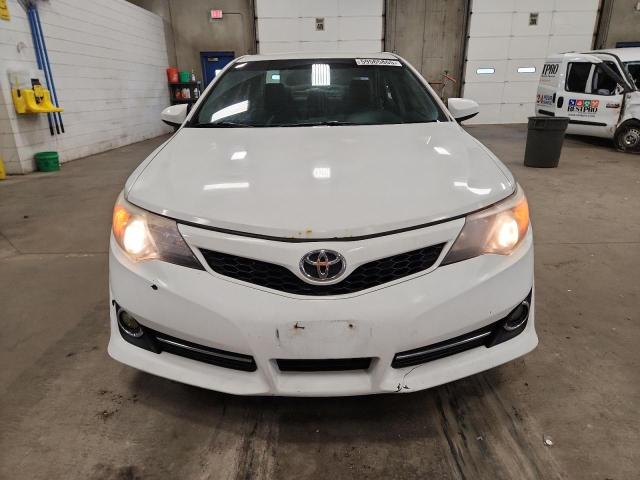  TOYOTA CAMRY 2014 White