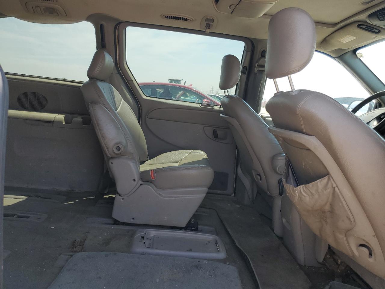 2003 Chrysler Town & Country Lxi VIN: 2C4GP54L13R148776 Lot: 57484305