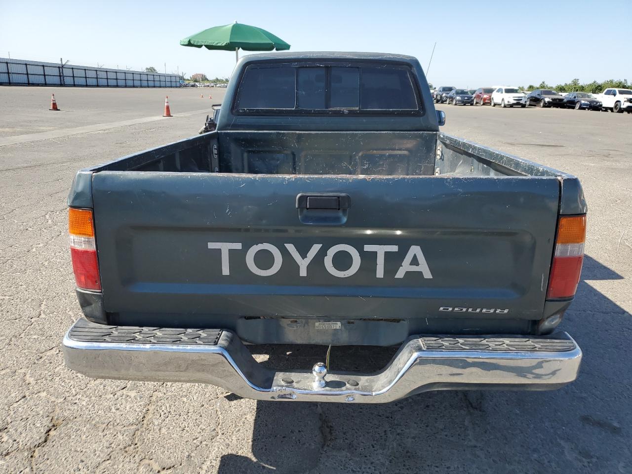 1992 Toyota Pickup 1/2 Ton Short Wheelbase Dlx VIN: 4TARN81P8NZ003584 Lot: 59506305