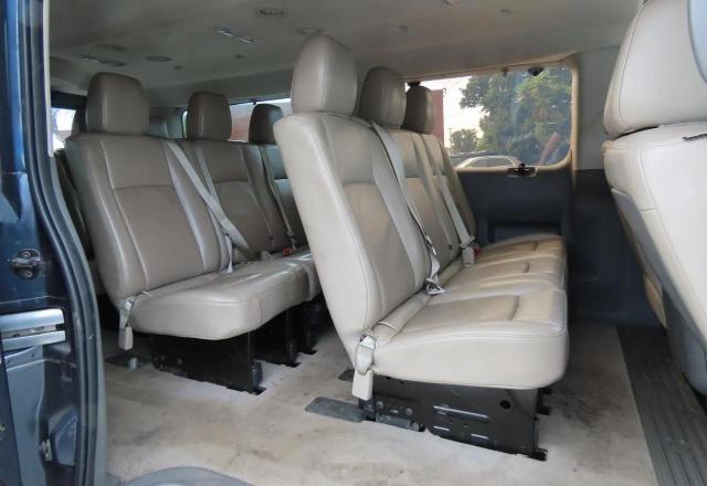  NISSAN NV 2018 Granatowy