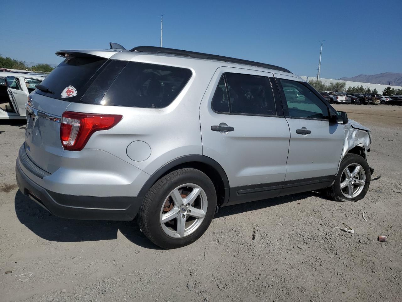 FORD EXPLORER 2018 VIN 1FM5K7B82JGC00667 фото 3