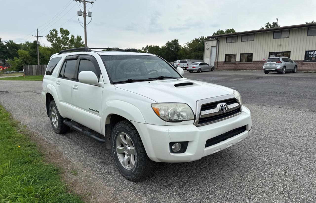 2006 Toyota 4Runner Sr5 for Sale in Kansas City, KS - Front End