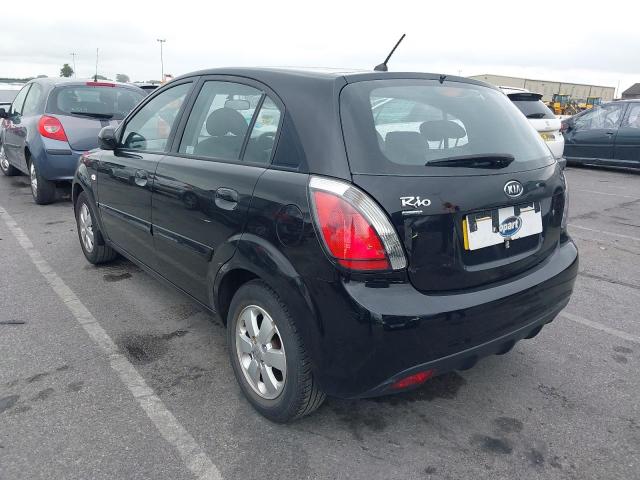 2011 KIA RIO DOMINO 