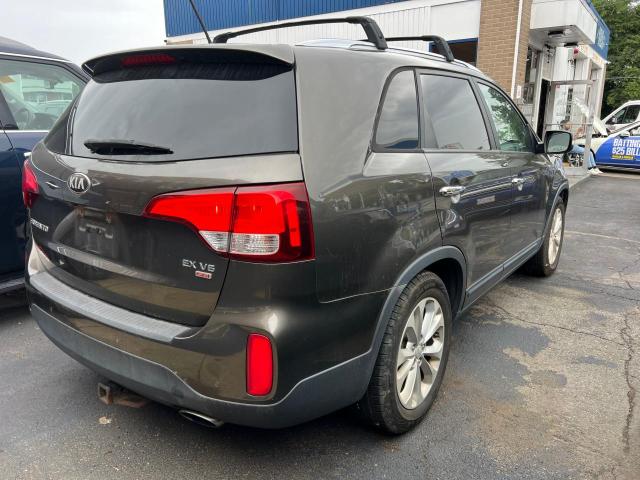 Parquets KIA SORENTO 2014 Zielony