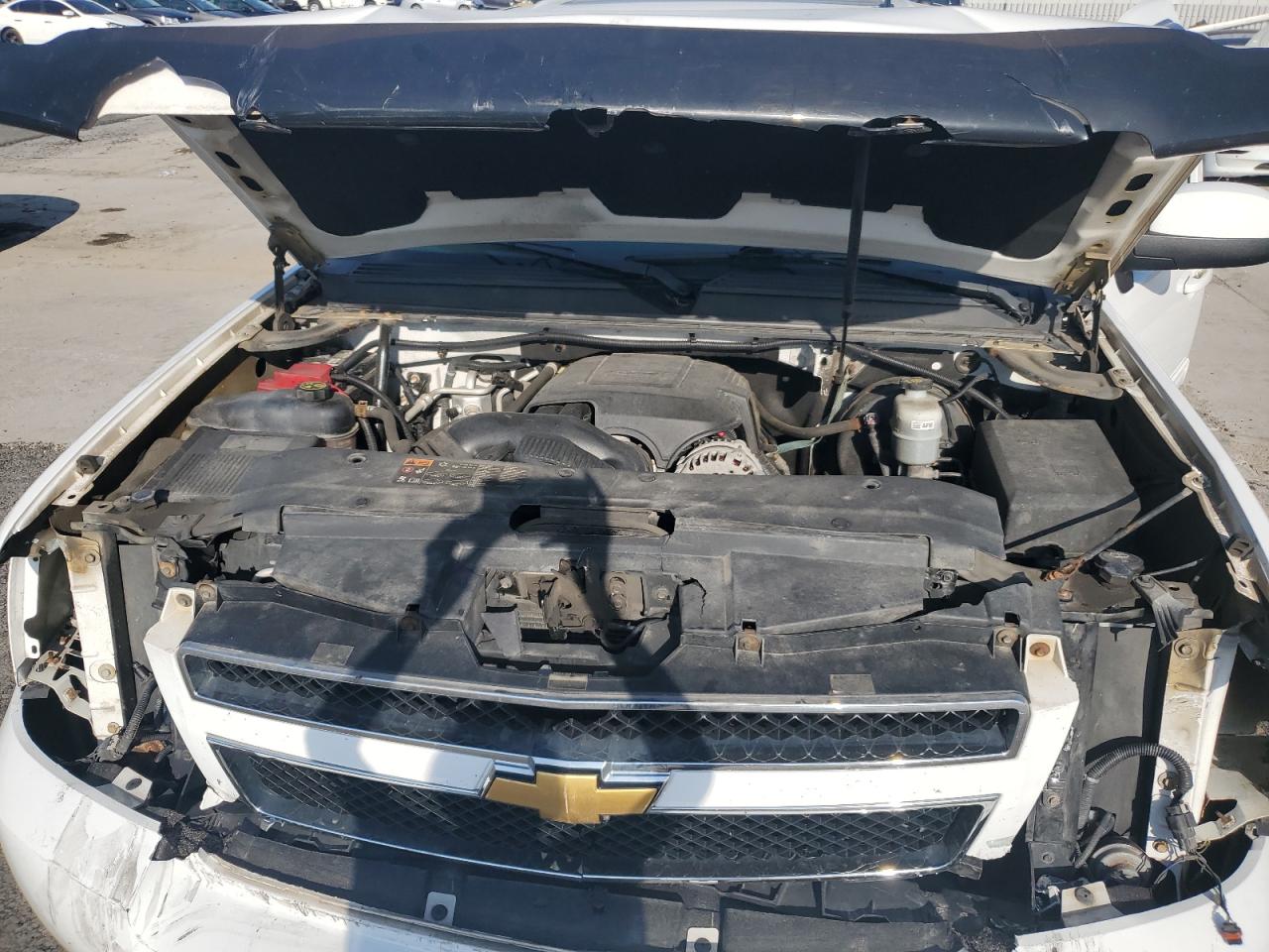 2013 Chevrolet Suburban K1500 Lt VIN: 1GNSKJE73DR270752 Lot: 62177835