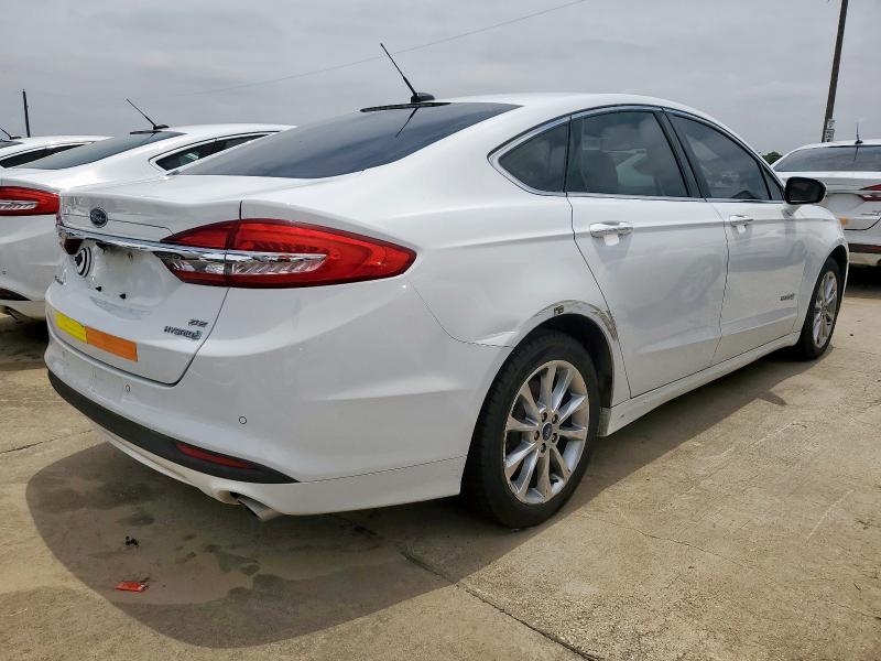 Седани FORD FUSION 2017 Білий