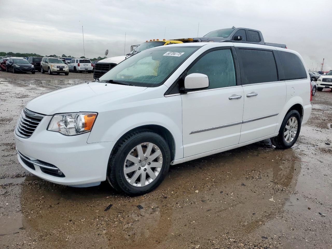 2016 Chrysler Town & Country Touring