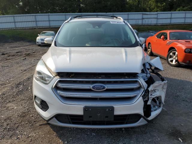  FORD ESCAPE 2017 Biały