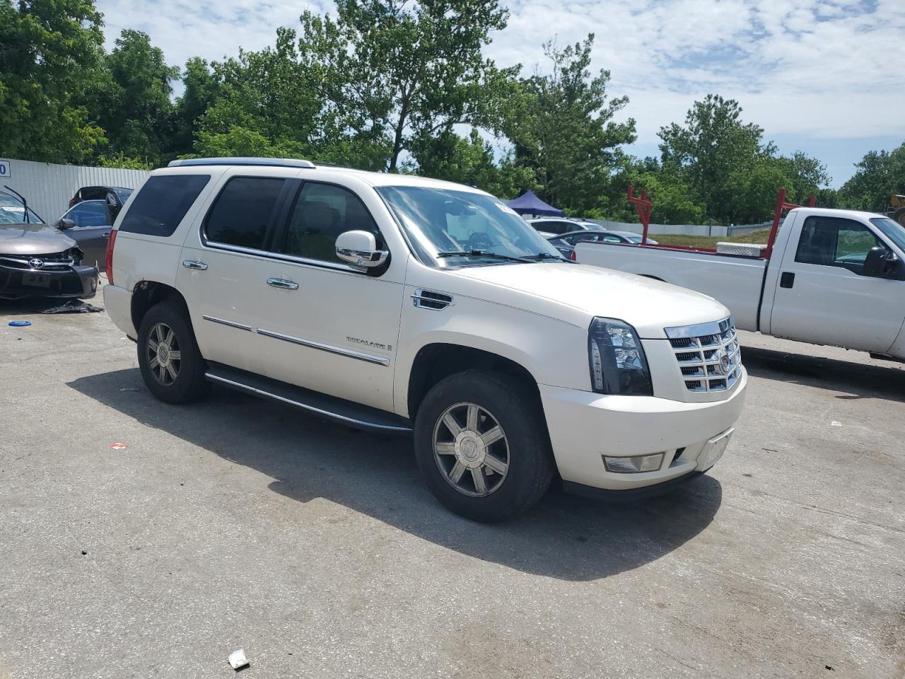 2009 Cadillac Escalade Luxury VIN: 1GYFK23269R241173 Lot: 62178725