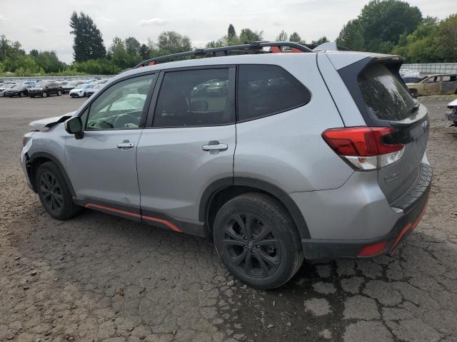  SUBARU FORESTER 2019 Srebrny