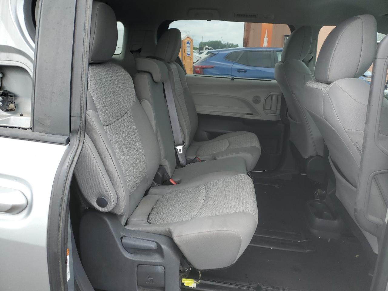 2021 Toyota Sienna Le VIN: 5TDKRKEC6MS029647 Lot: 59199425