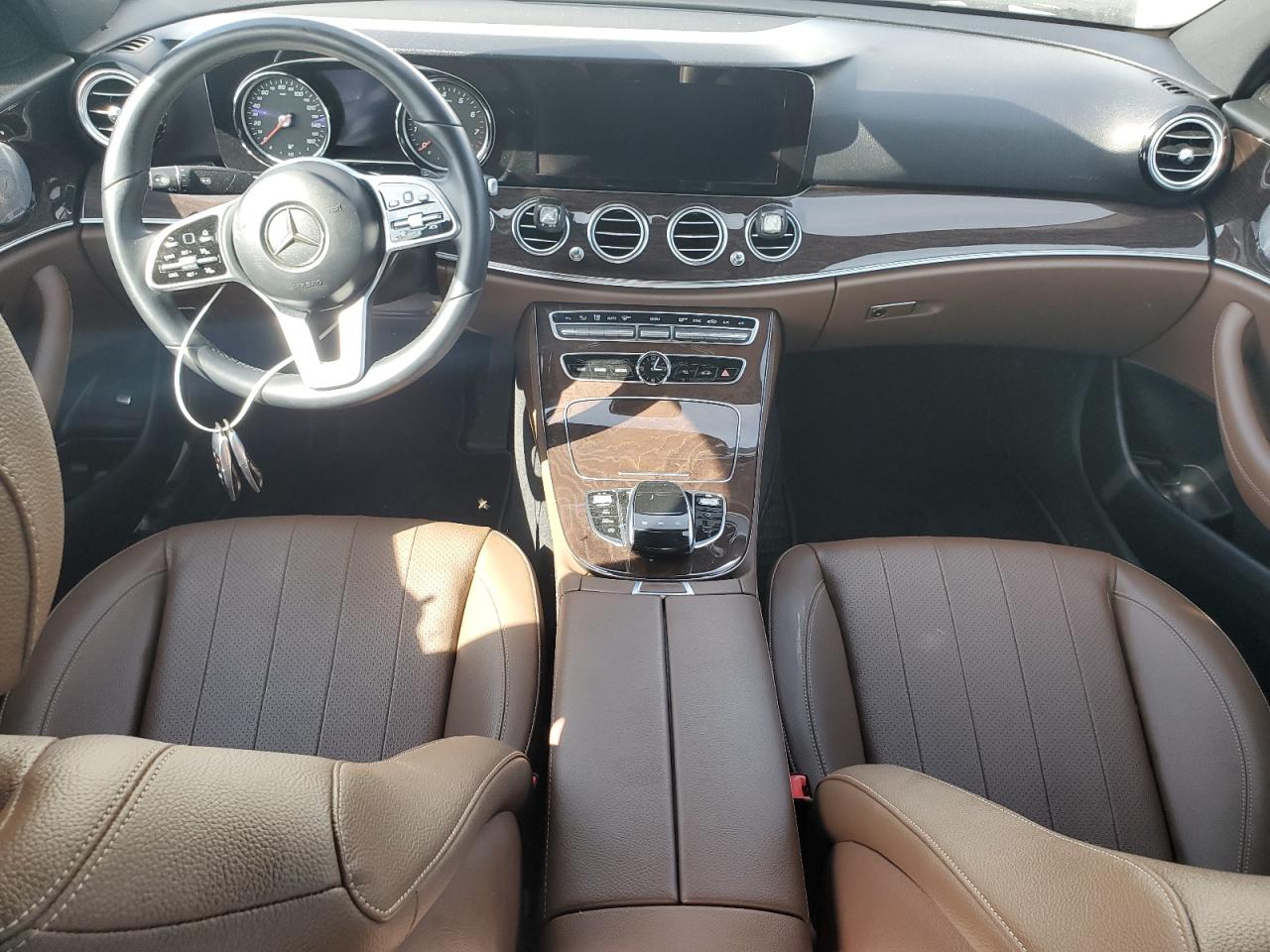 2019 Mercedes-Benz E 300 VIN: WDDZF4JBXKA517001 Lot: 60881055