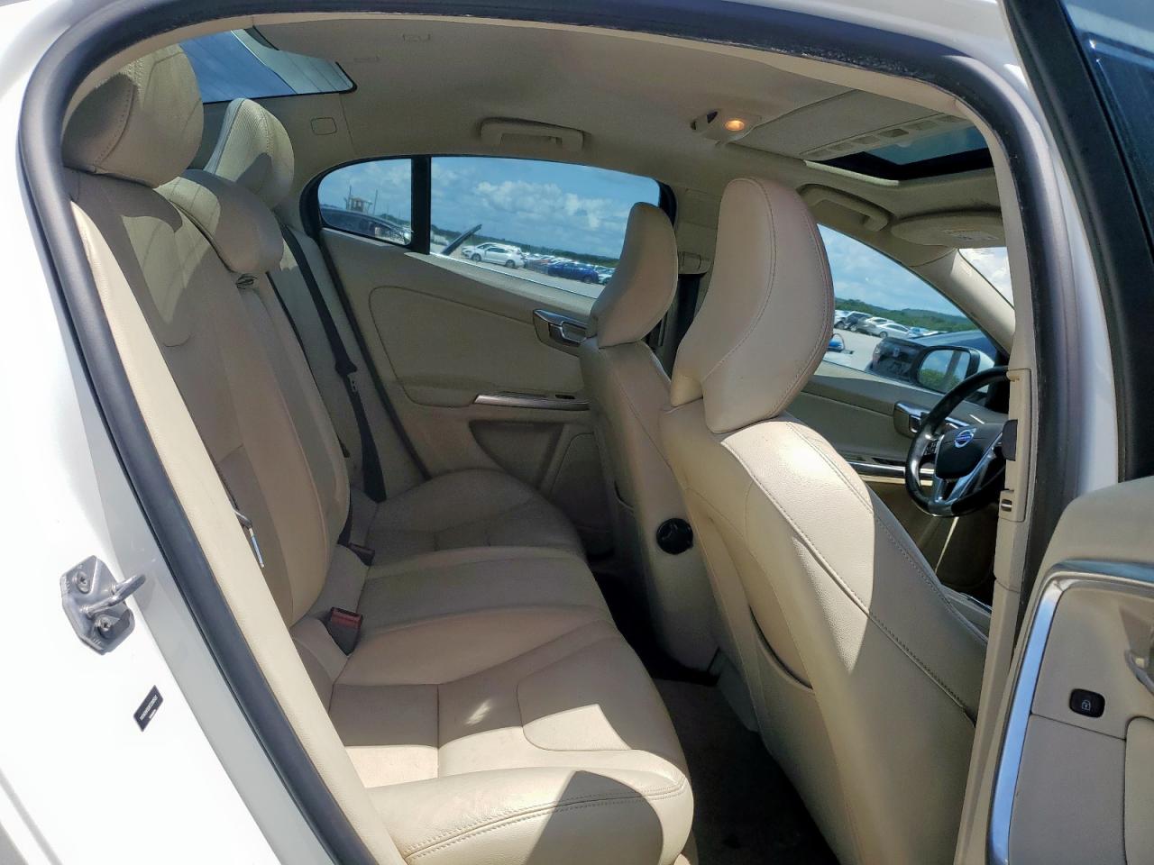 2015 Volvo S60 Premier VIN: YV140MFB3F2306585 Lot: 62769295