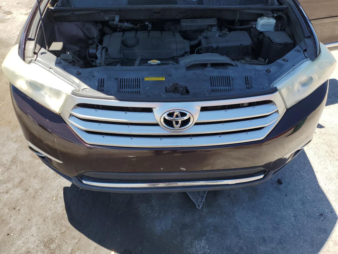 2011 Toyota Highlander Base VIN: 5TDZA3EHXBS014606 Lot: 61249135