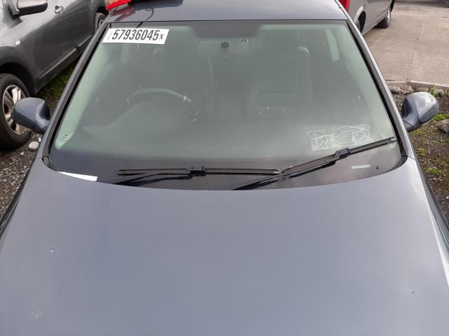 2011 VOLKSWAGEN PASSAT
