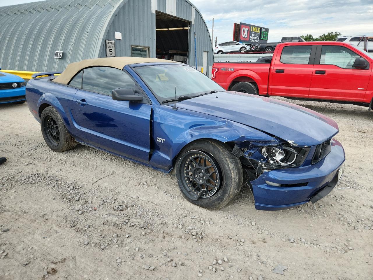 FORD MUSTANG 2007 VIN 1ZVFT85H475301119 фото 4