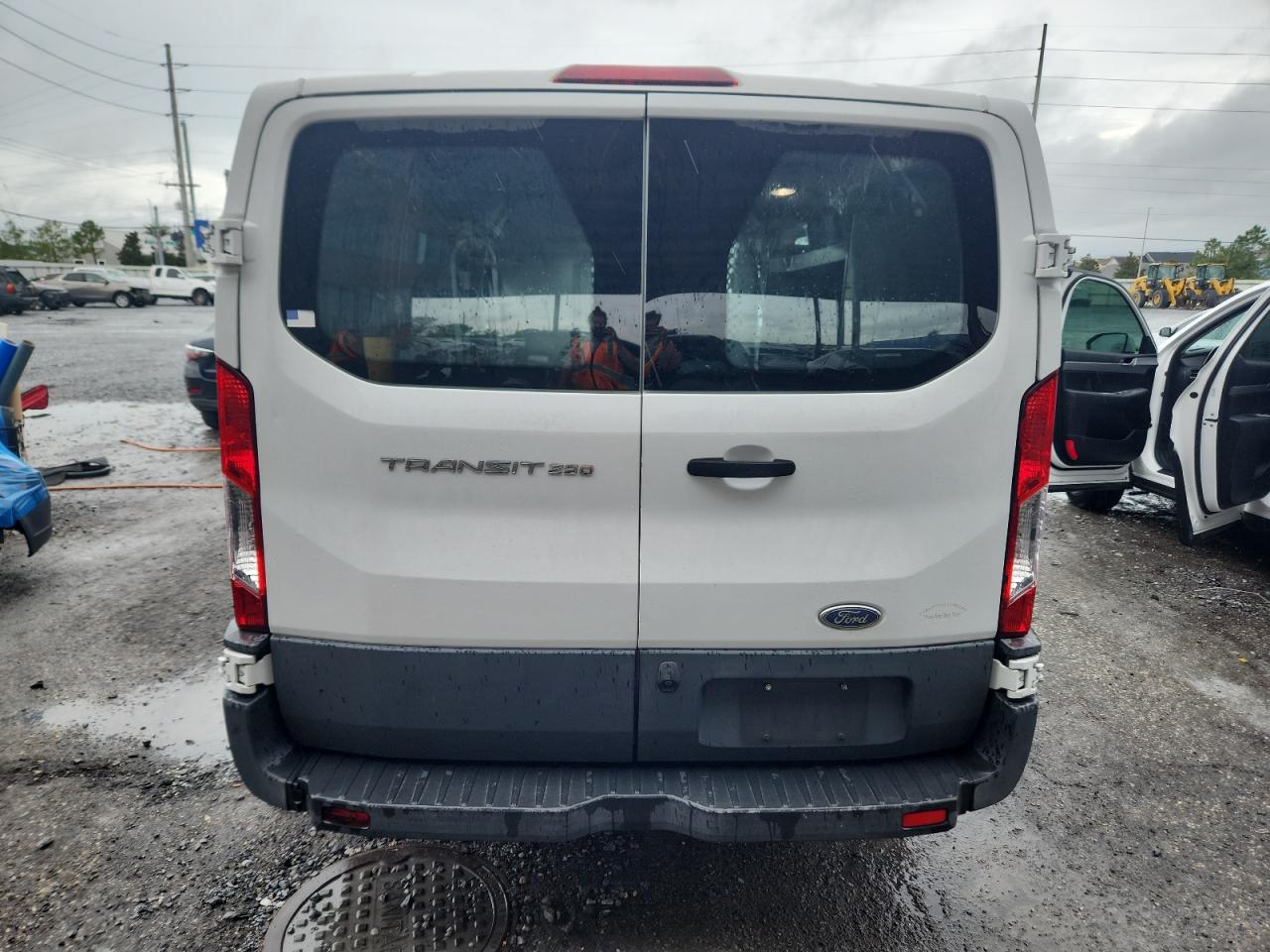 2016 Ford Transit T-250 VIN: 1FTYR1ZM4GKA90479 Lot: 59327035