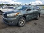 2015 Toyota Highlander Le   for Sale in Pennsburg, PA - Front End
