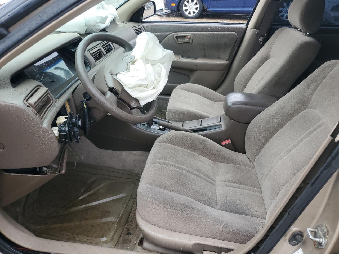 2000 Toyota Camry Ce VIN: JT2BG22K6Y0397748 Lot: 61609265