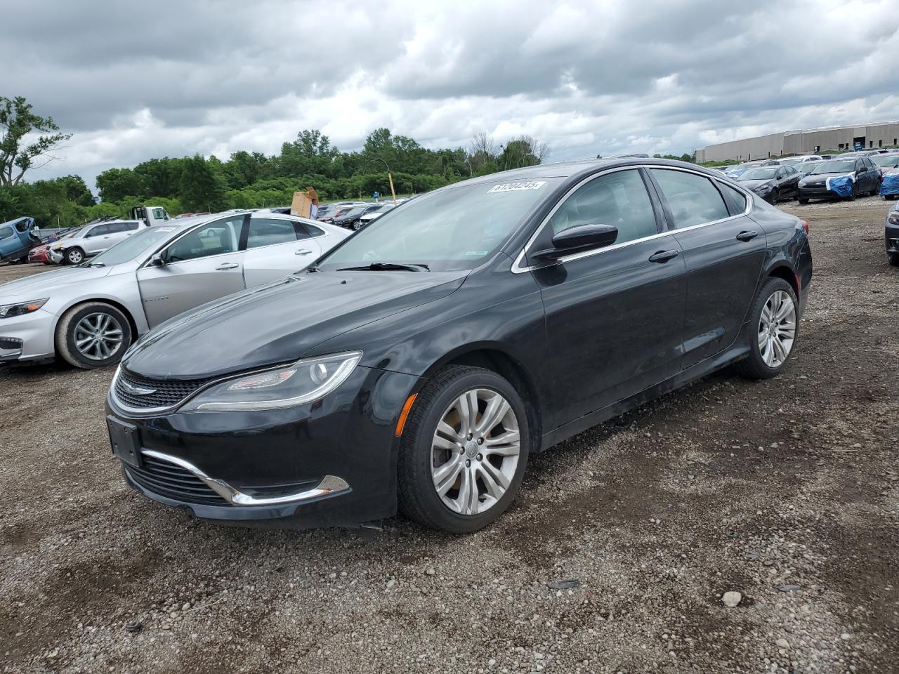 Des Moines, IA에서 판매 중인 2016 Chrysler 200 Limited - Side