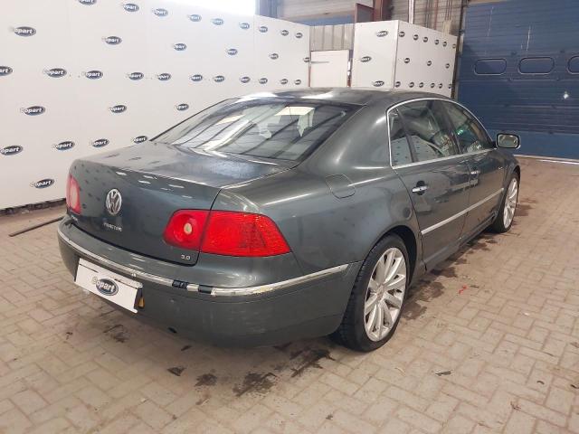 2005 VOLKSWAGEN PHAETON V6