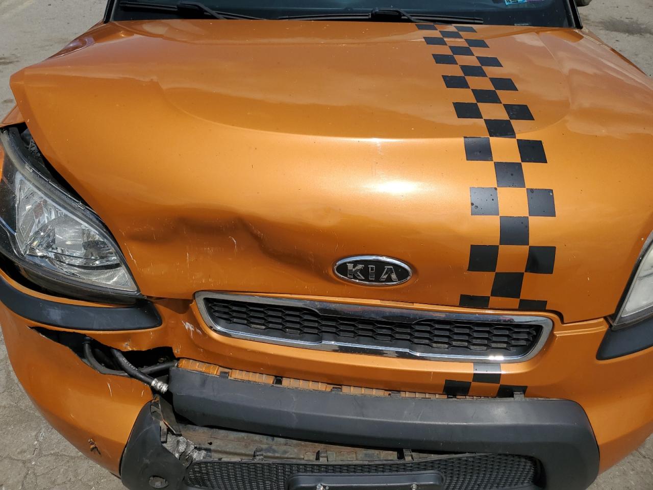 2011 Kia Soul + VIN: KNDJT2A21B7313060 Lot: 62034945
