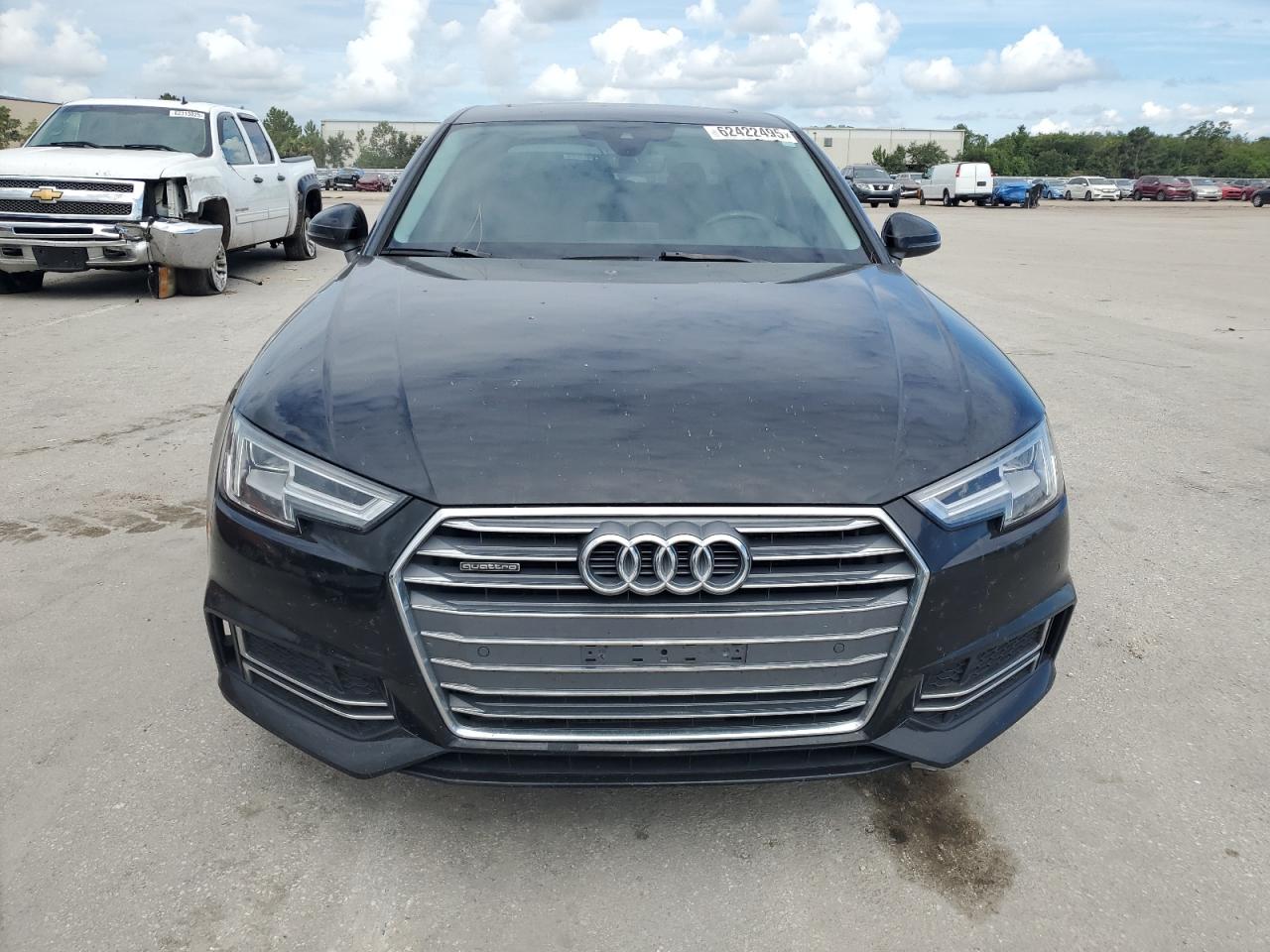 AUDI A4 2017 VIN WAUENAF43HN002019 zdjęcie 5