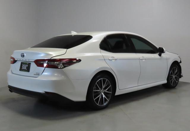  TOYOTA CAMRY 2024 White