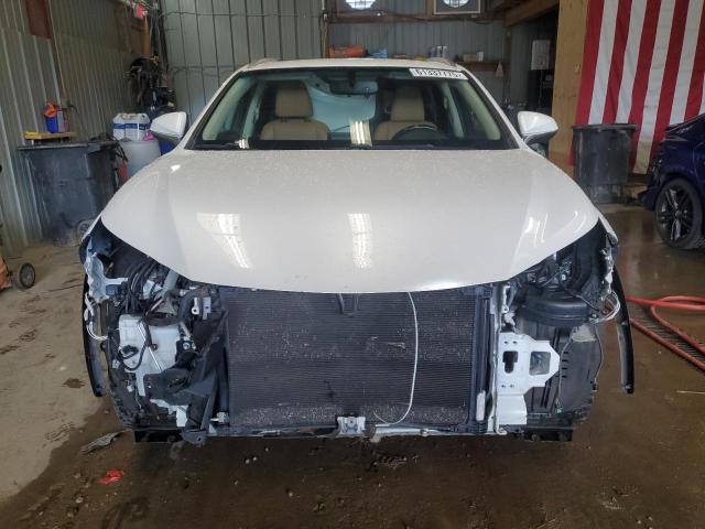 Parquets LEXUS NX 2016 Biały