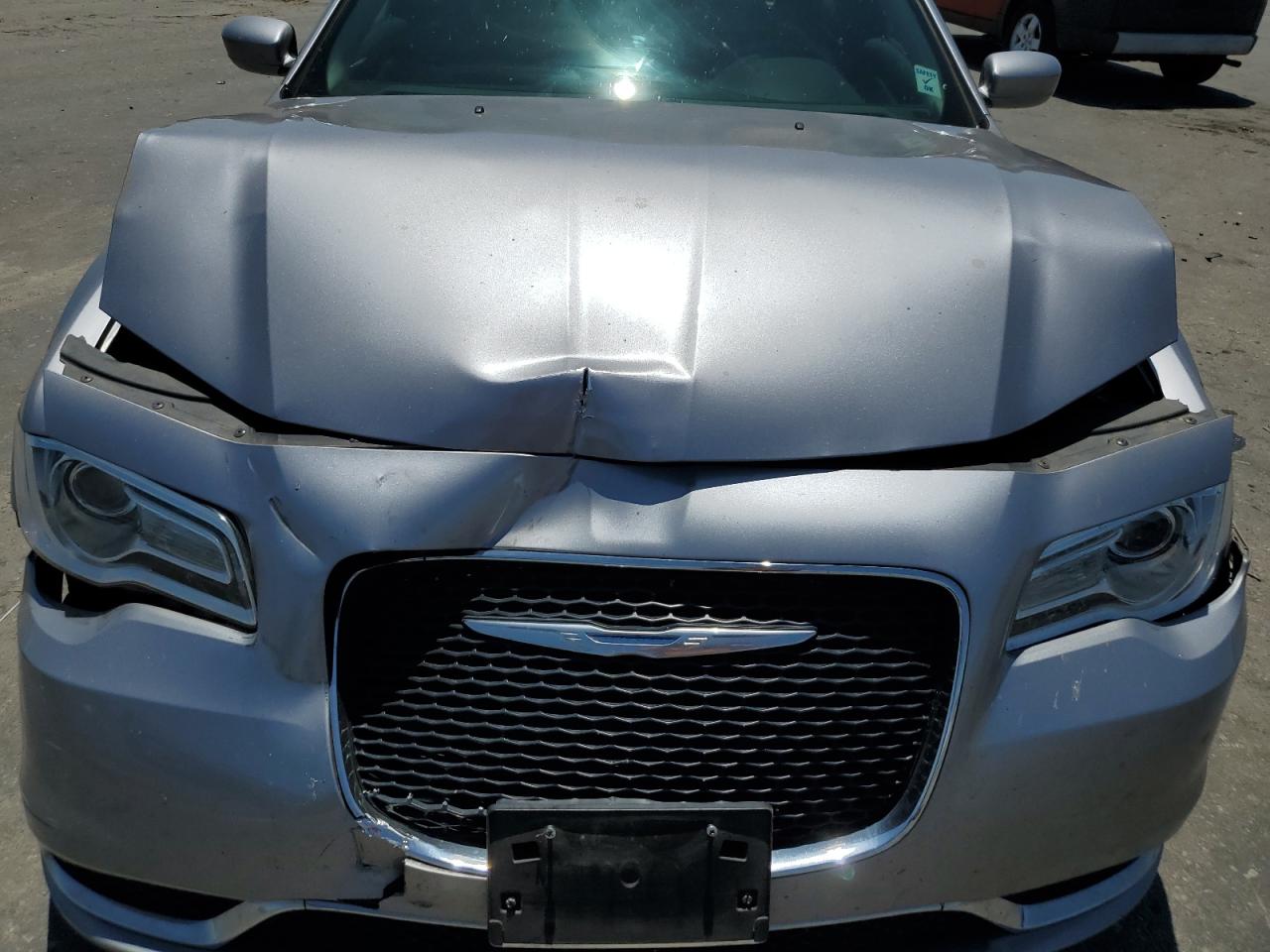 2015 Chrysler 300 Limited VIN: 2C3CCAAG7FH769299 Lot: 62546585