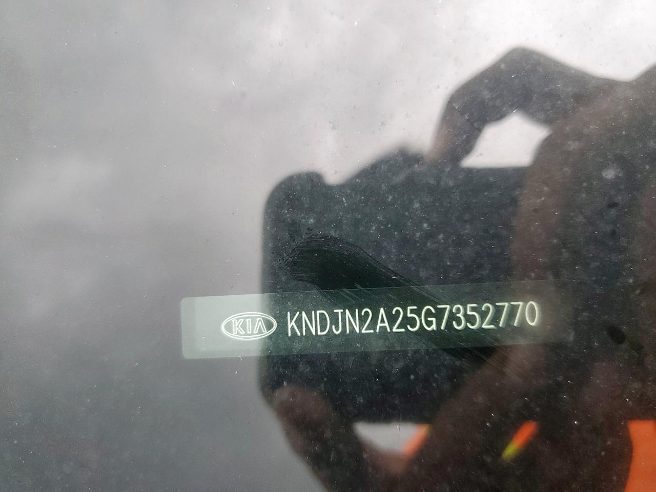 KIA SOUL 2016 VIN KNDJN2A25G7352770 фото 12