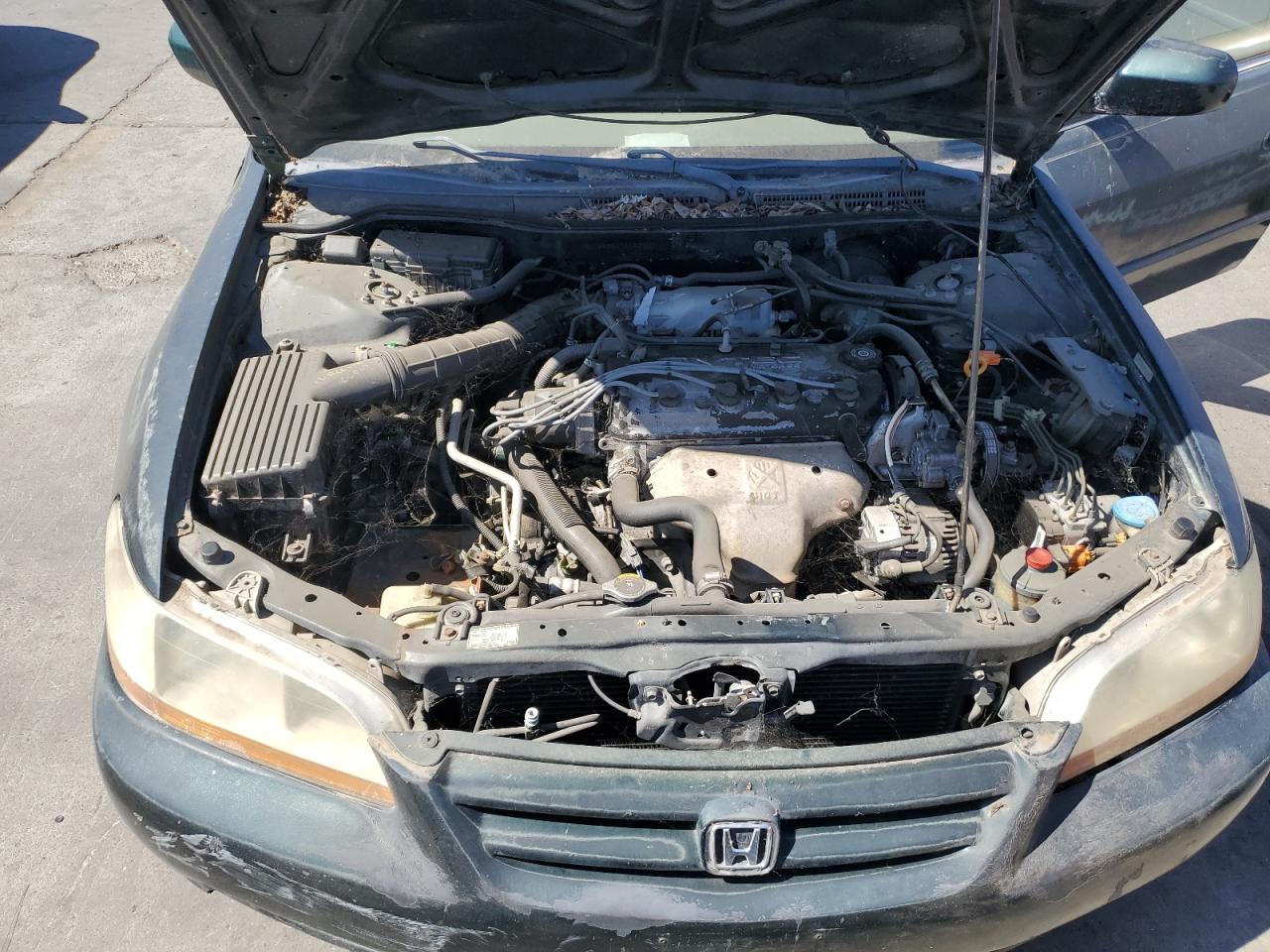 2000 Honda Accord Ex VIN: 1HGCG5663YA123977 Lot: 60337585