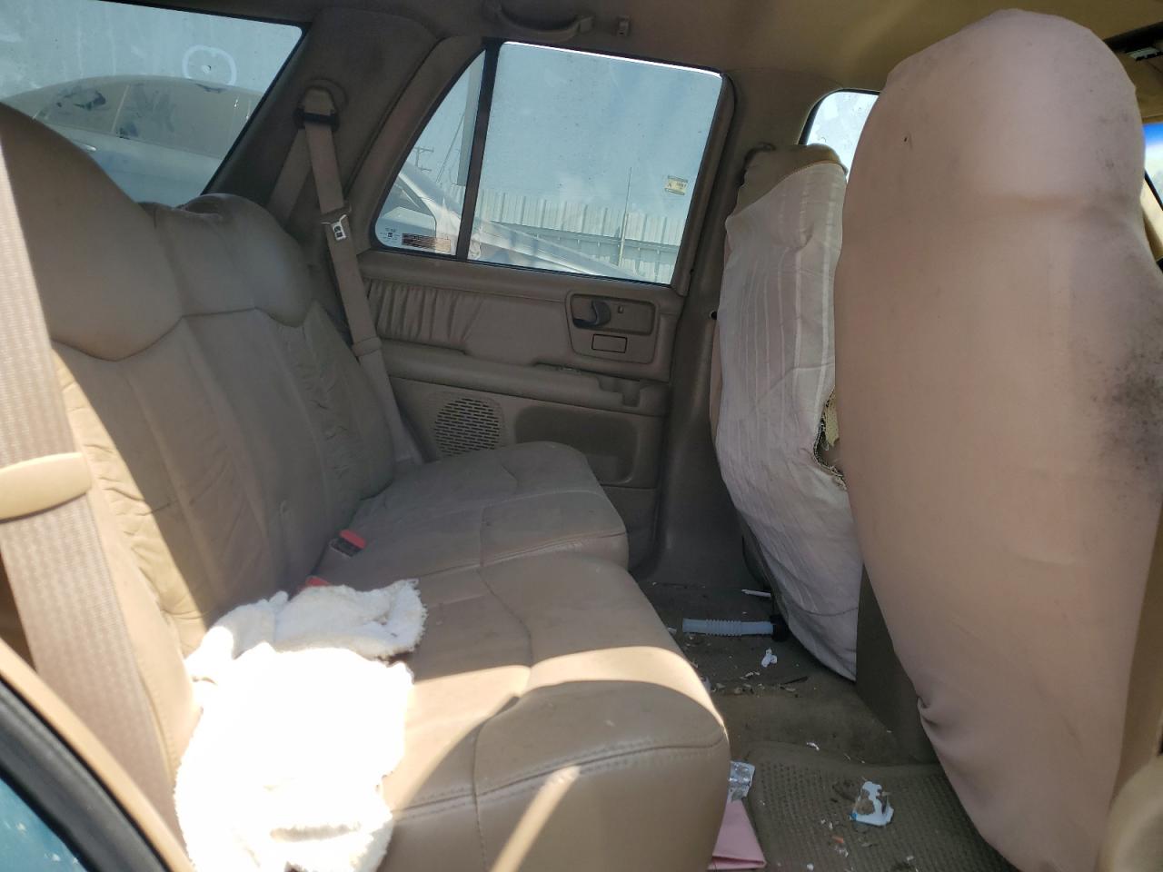 1996 GMC Jimmy VIN: 1GKDT13W8T2562644 Lot: 61973555