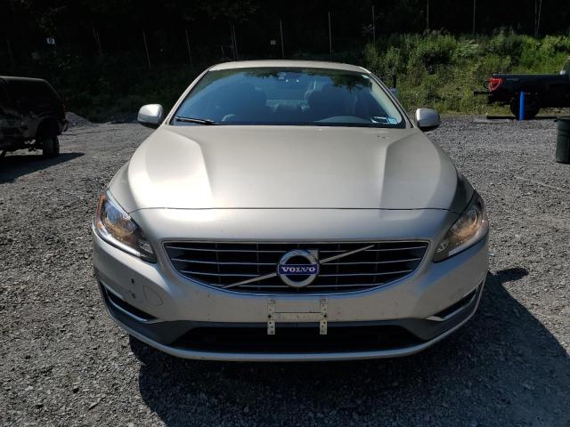  VOLVO S60 2018 Beżowy