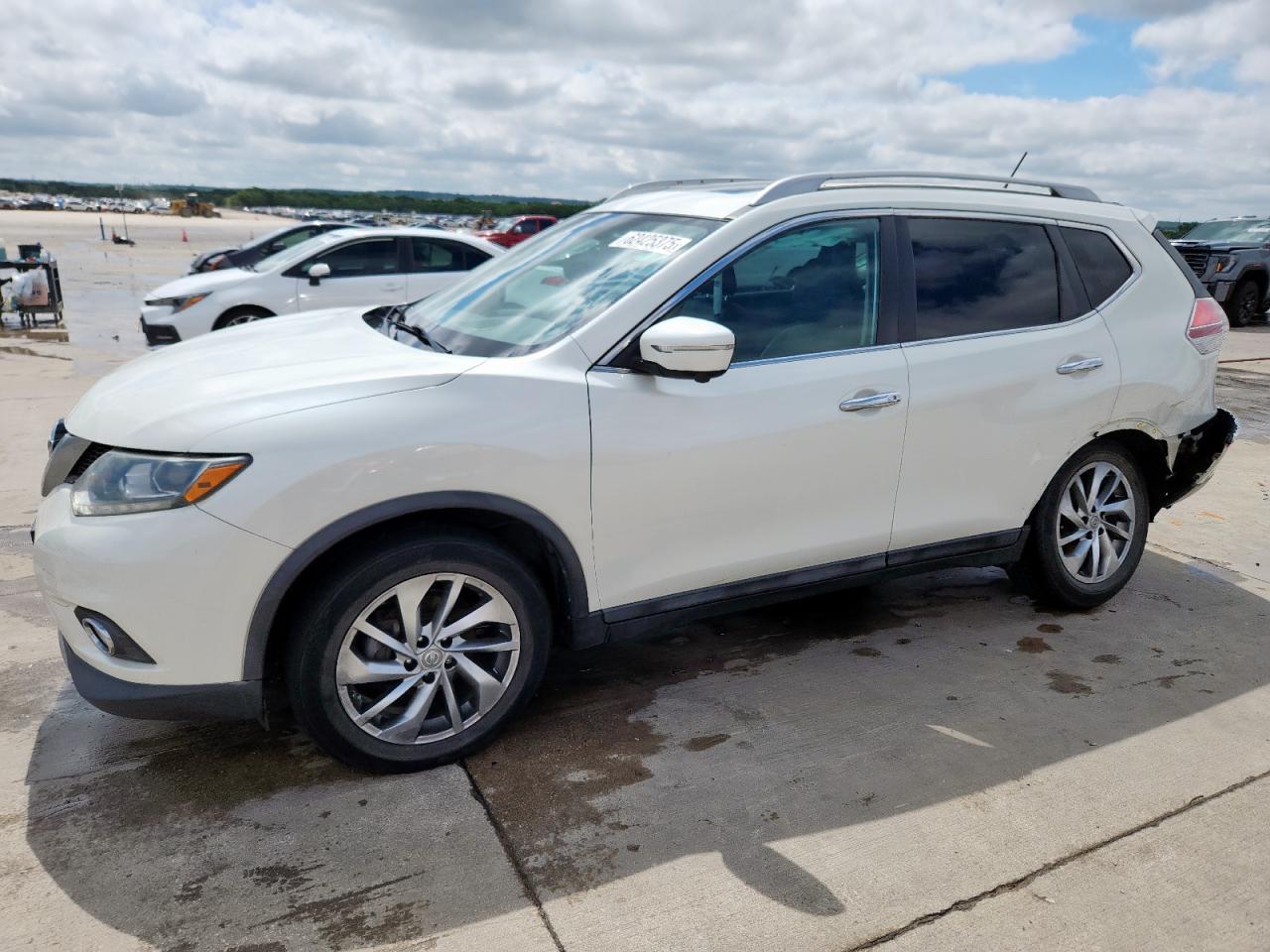 NISSAN ROGUE 2015 5N1AT2MV8FC763500